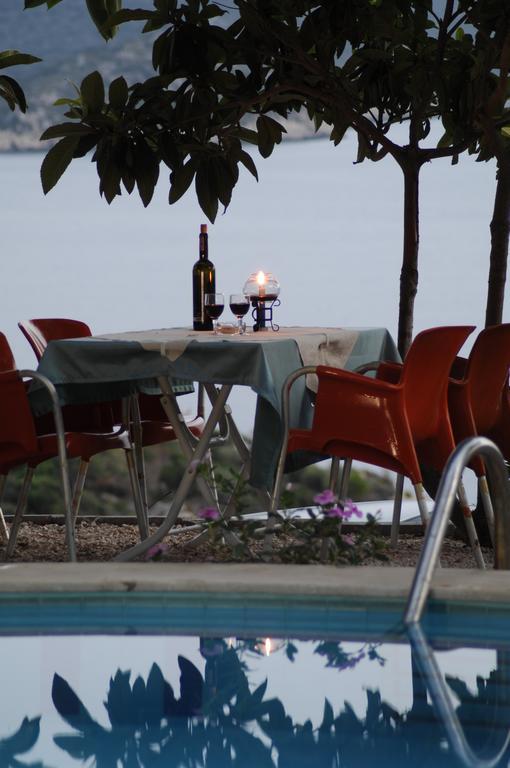 Kas Maki Hotel Buitenkant foto