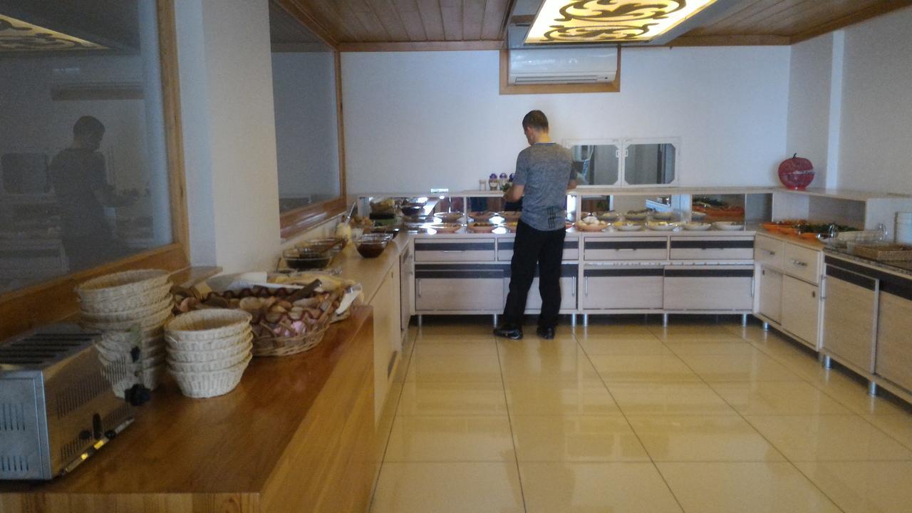 Kas Maki Hotel Buitenkant foto