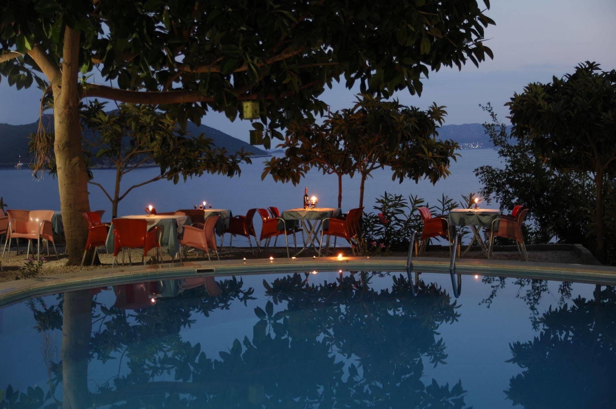 Kas Maki Hotel Buitenkant foto